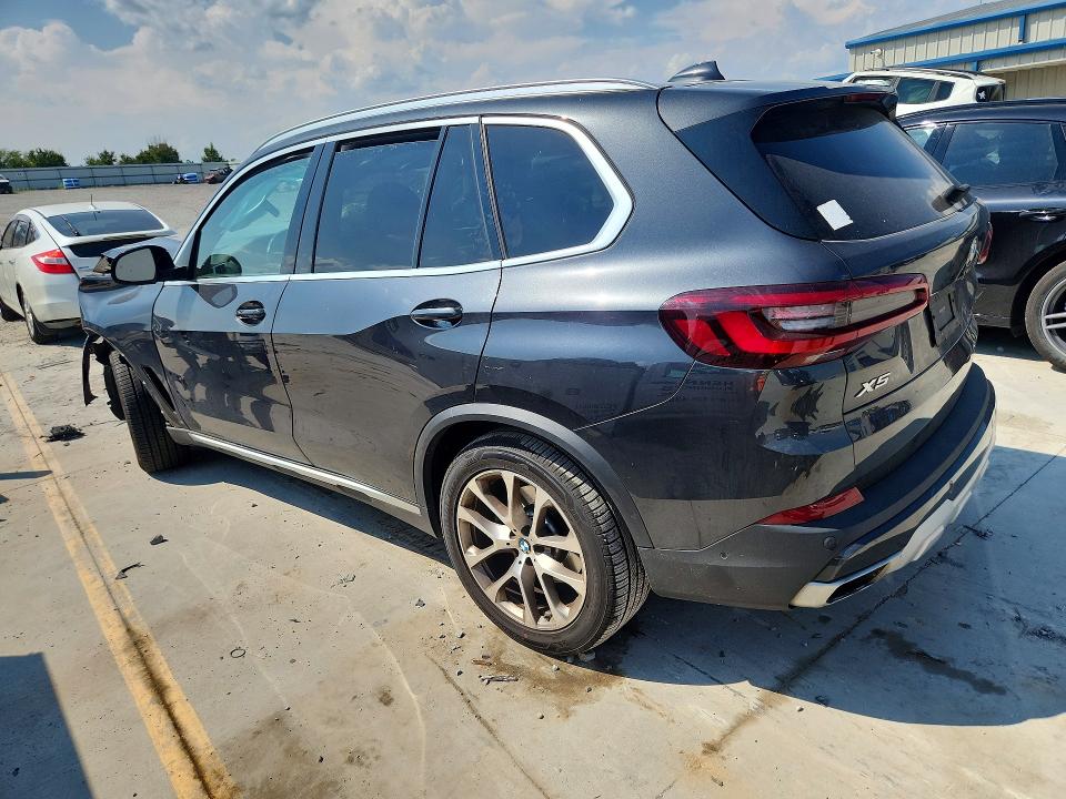 صورة رقم 2 من المزاد - 2022 BMW X5 مع VIN 5UXCR6C06N9M85375