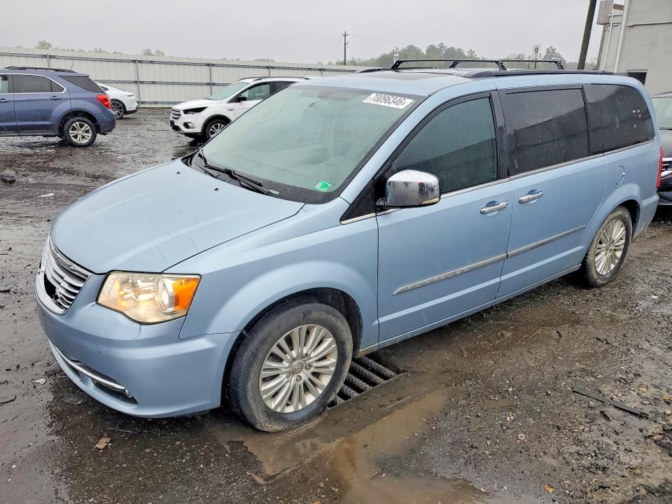 2012 CHRYSLER TOWN & COUNTRY - Търг №70096346