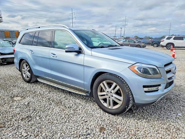 Photo 4 from auction – 2015 MERCEDES-BENZ GL with VIN 4JGDF6EE2FA600556