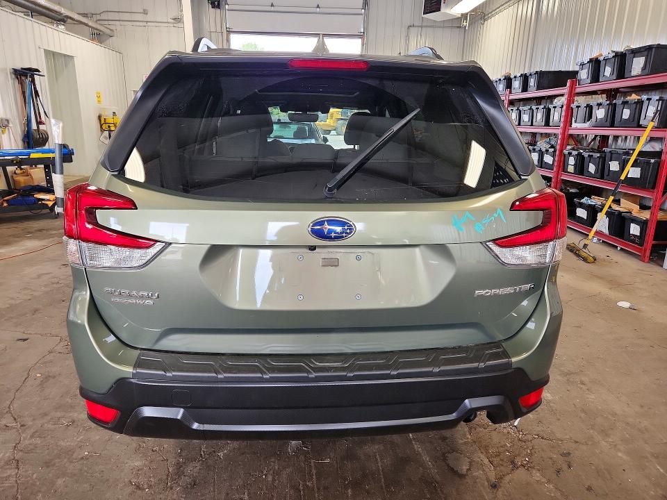 Photo 6 from auction – 2019 SUBARU FORESTER with VIN JF2SKAGC0KH558090