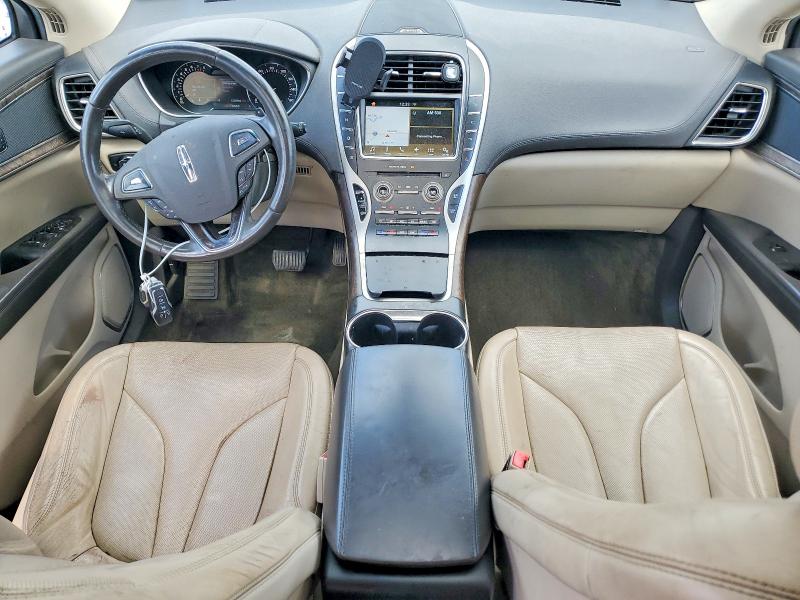 Снимка 8 от търг – 2016 LINCOLN MKX с VIN 2LMPJ6LR8GBL53992