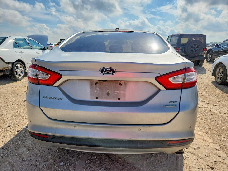 Zdjęcie 6 z aukcji – 2014 FORD FUSION z VIN 3FA6P0HDXER376568