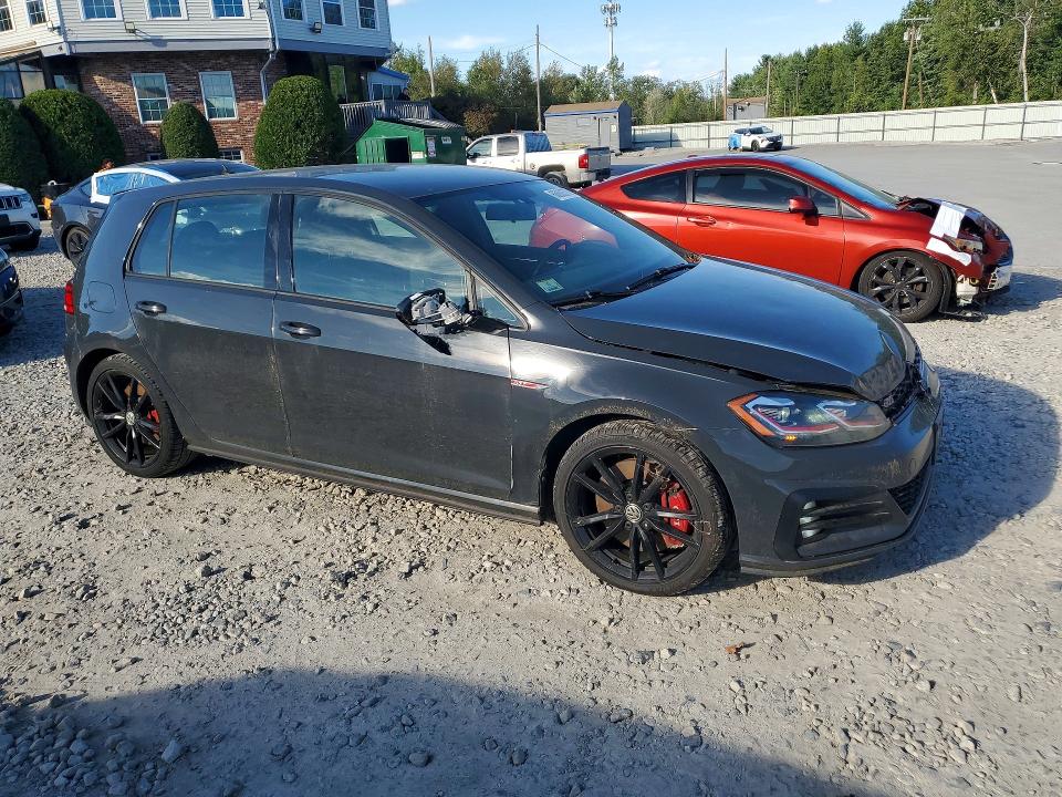 Photo 4 from auction – 2019 VOLKSWAGEN GTI with VIN 3VW5T7AU4KM004993