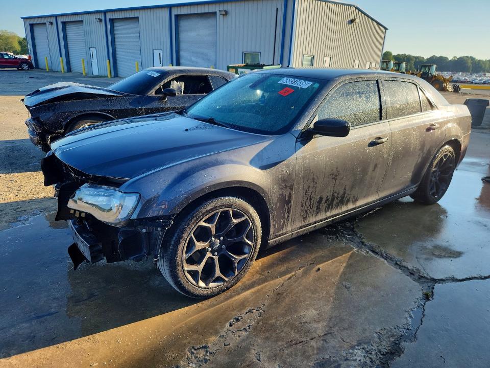CHRYSLER 300 2019 с VIN 2C3CCAAG4KH614333 - Снимка от търг