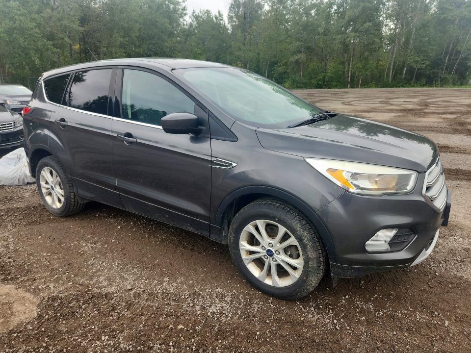 Photo 4 from auction – 2017 FORD ESCAPE with VIN 1FMCU9GD8HUA00570