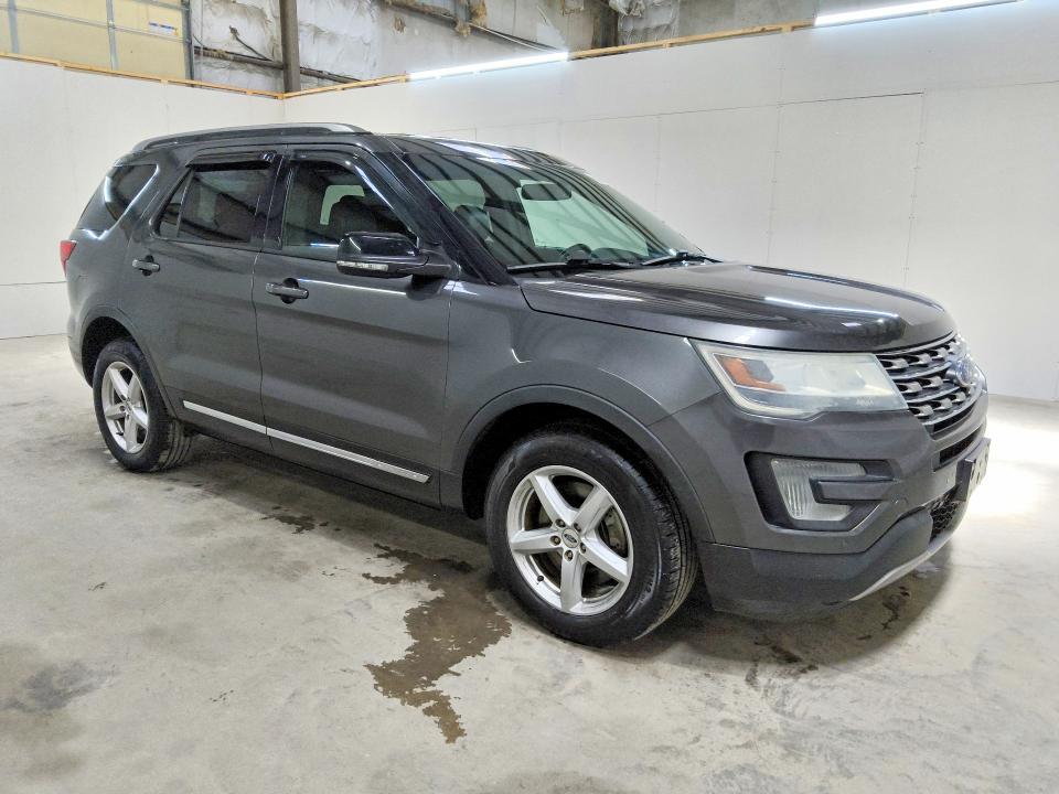 Photo 4 from auction – 2016 FORD EXPLORER with VIN 1FM5K8D83GGB10651