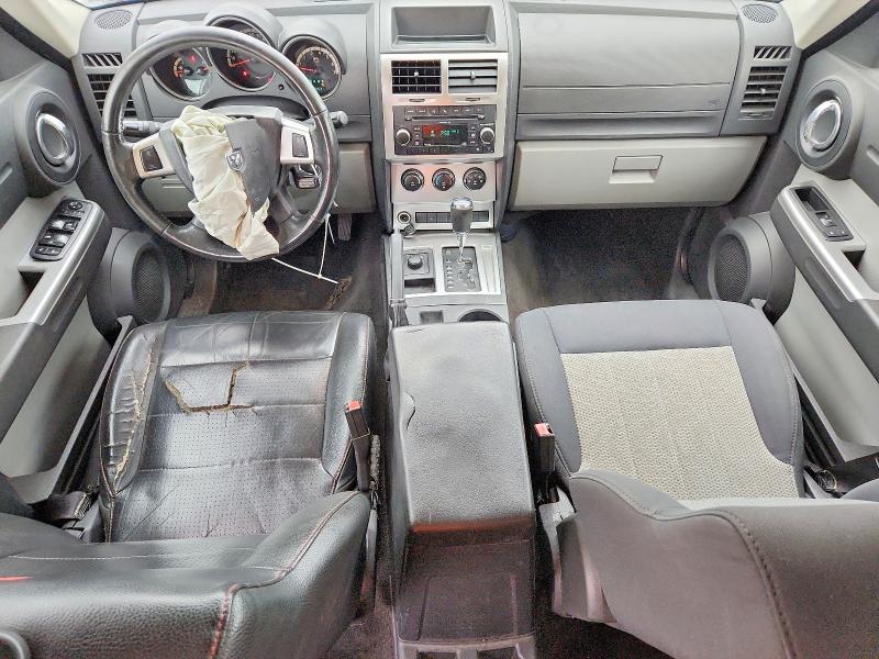 Zdjęcie 8 z aukcji – 2010 DODGE NITRO z VIN 1D4PU5GK4AW113684