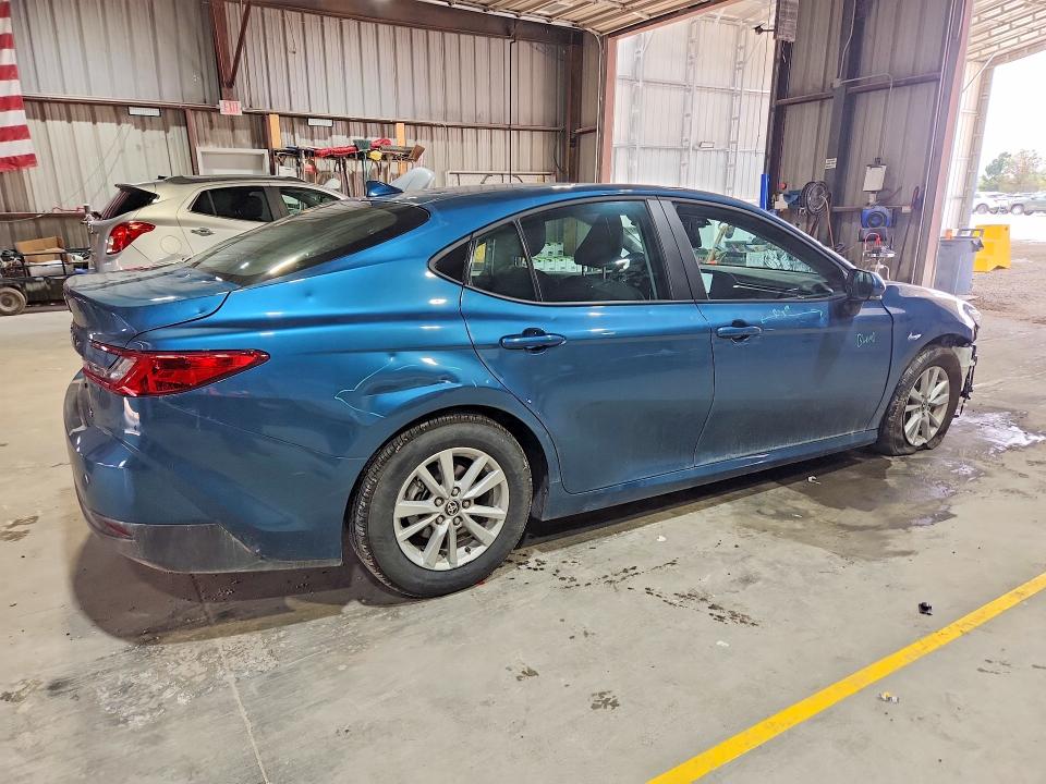 Photo 3 from auction – 2026 TOYOTA CAMRY with VIN 4T1DAACKXTU275501