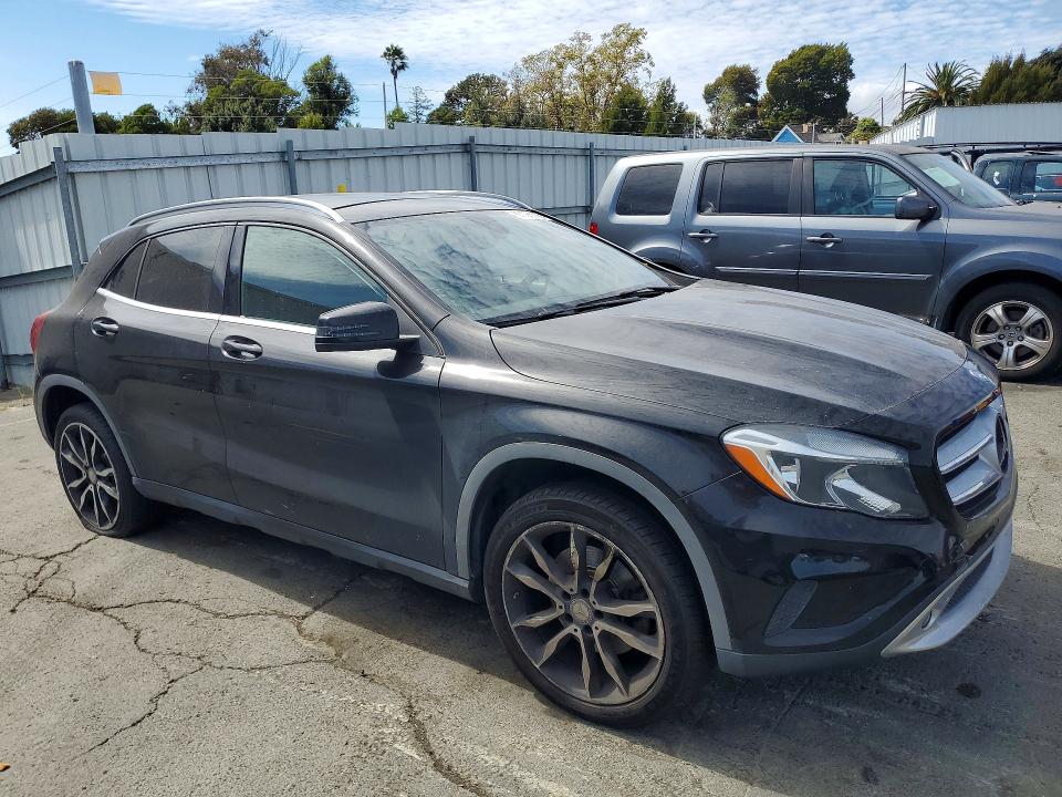 Photo 4 from auction – 2016 MERCEDES-BENZ GLA with VIN WDCTG4EB5GJ210506