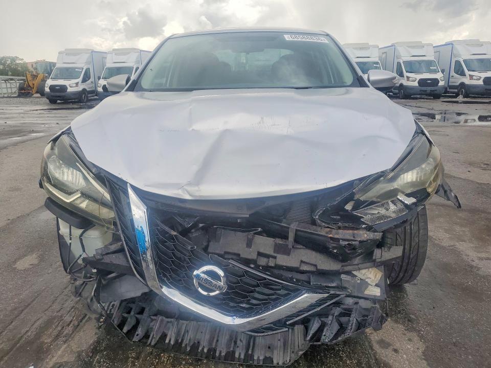 Photo 5 from auction – 2016 NISSAN SENTRA with VIN 3N1AB7AP8GY242587