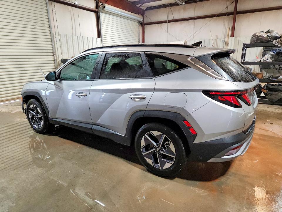 Photo 2 from auction – 2026 HYUNDAI TUCSON with VIN 5NMJB3DE1TH747097