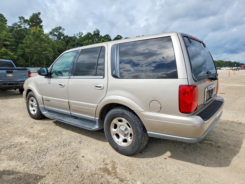 Photo 2 from auction – 2000 LINCOLN NAVIGATOR with VIN 5LMEU27A3YLJ24304