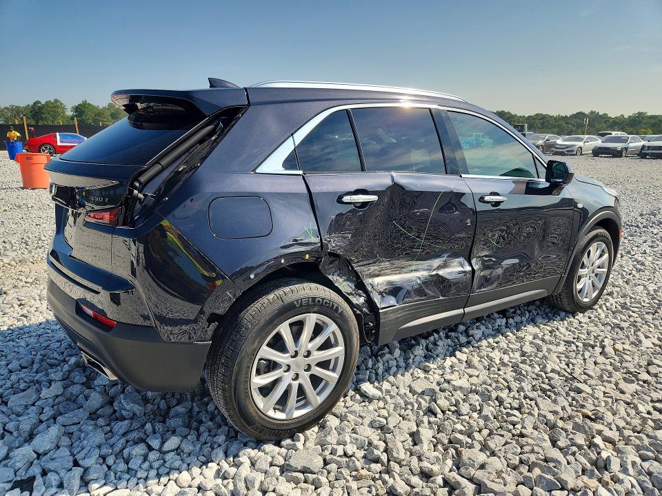 Photo 3 from auction – 2023 CADILLAC XT4 with VIN 1GYFZBR48PF171548
