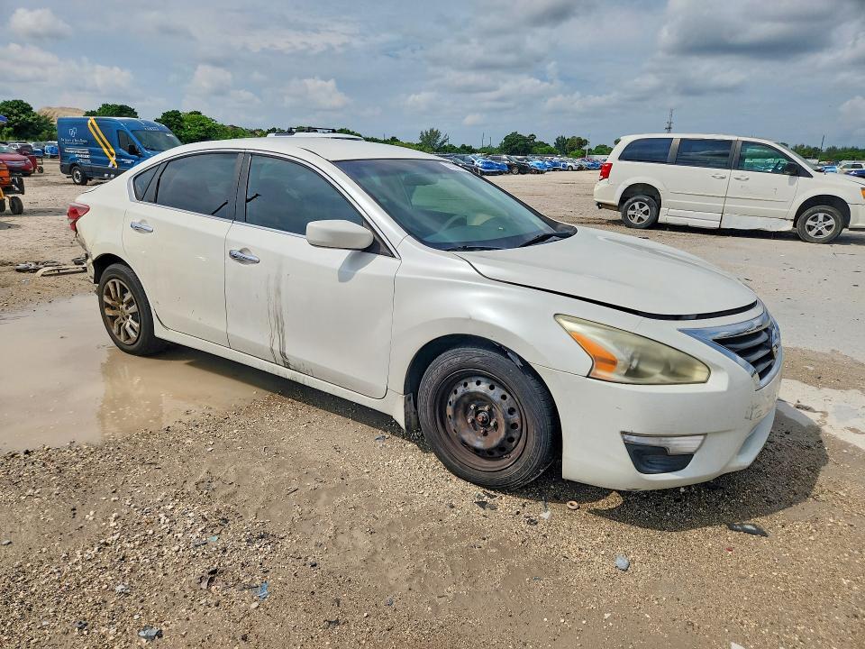 Снимка 4 от търг – 2013 NISSAN ALTIMA с VIN 1N4AL3AP9DC166407