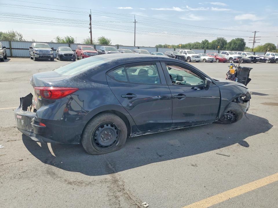 Foto 3 de la subasta – 2015 MAZDA 3 con VIN 3MZBM1U76FM200622
