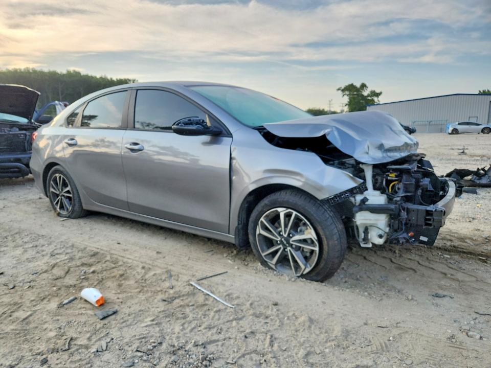 Zdjęcie 4 z aukcji – 2023 KIA FORTE z VIN 3KPF24AD6PE606689