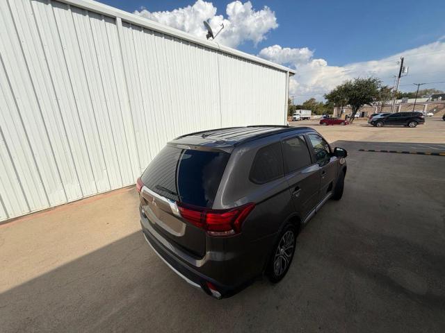 Photo 4 from auction – 2016 MITSUBISHI OUTLANDER with VIN JA4AZ3A35GZ007692