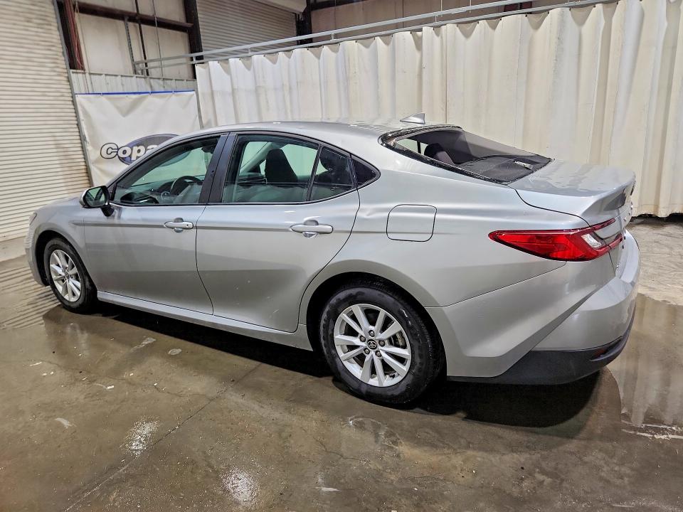 Photo 2 from auction – 2026 TOYOTA CAMRY with VIN 4T1DAACK6TU235738