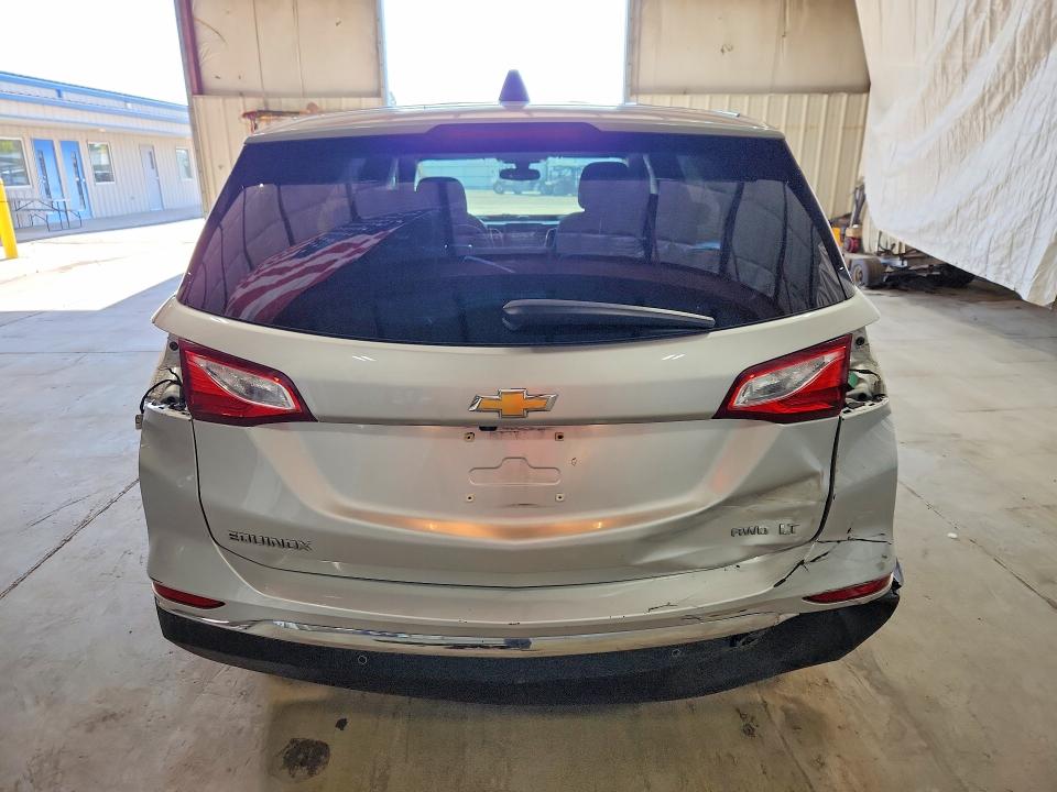 Photo 6 from auction – 2018 CHEVROLET EQUINOX with VIN 3GNAXSEV1JS594020