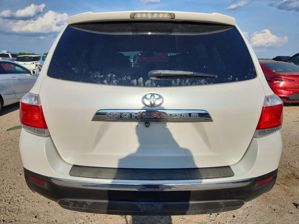Photo 6 from auction – 2012 TOYOTA HIGHLANDER with VIN 5TDZK3EH8CS071904