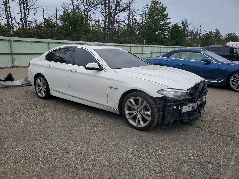 Снимка 4 от търг – 2016 BMW 535 с VIN WBA5B3C59GG255009