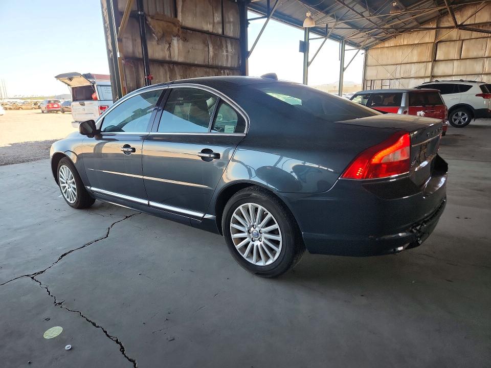 Photo 2 from auction – 2013 VOLVO S80 with VIN YV1952AS6D1171849