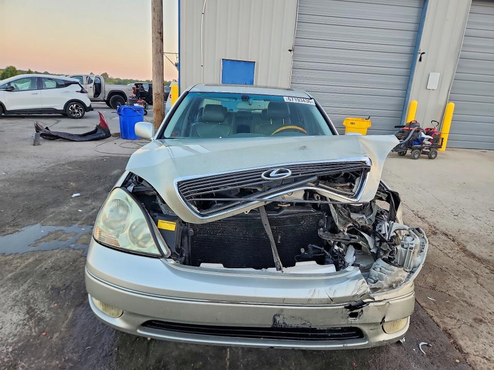 Photo 5 from auction – 2002 LEXUS LS with VIN JTHBN30F920060456