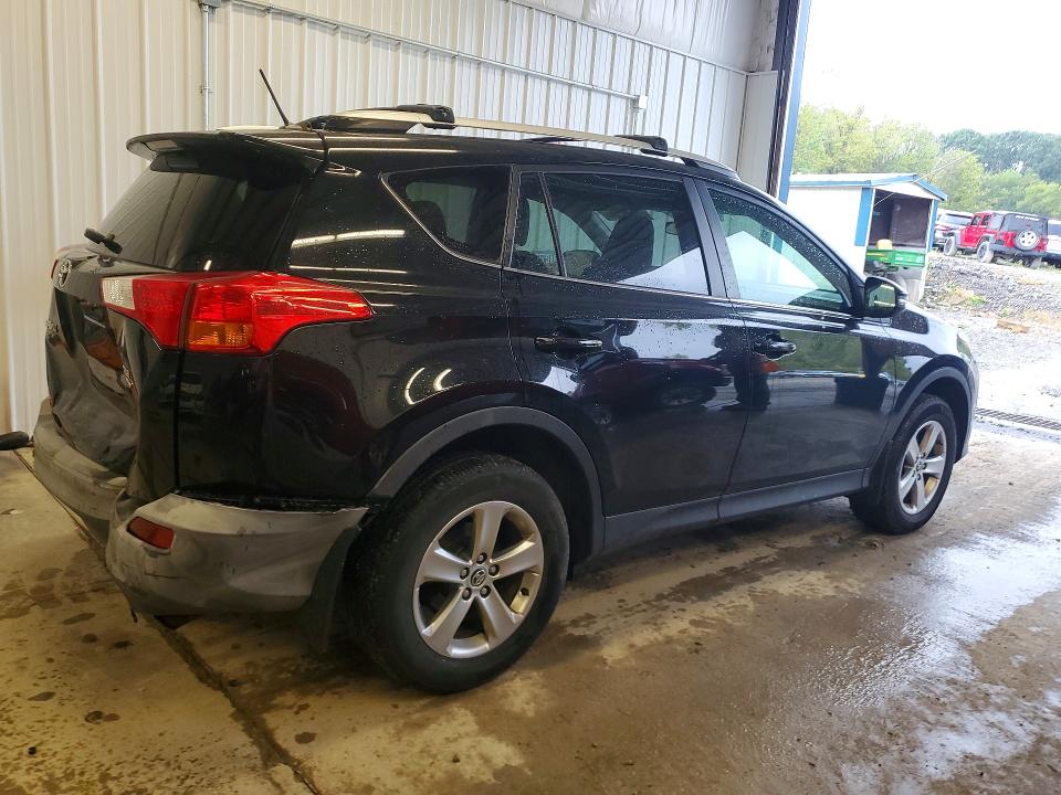 Снимка 3 от търг – 2015 TOYOTA RAV4 с VIN 2T3RFREV3FW305950