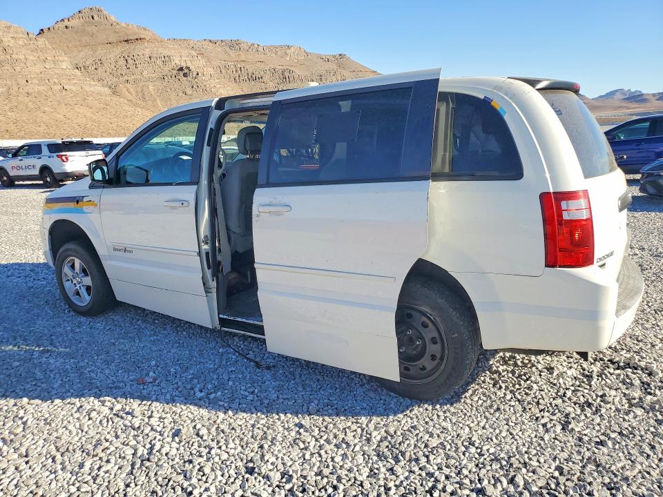 Zdjęcie 2 z aukcji – 2010 DODGE GRAND CARAVAN z VIN 2D4RN4DE9AR462461