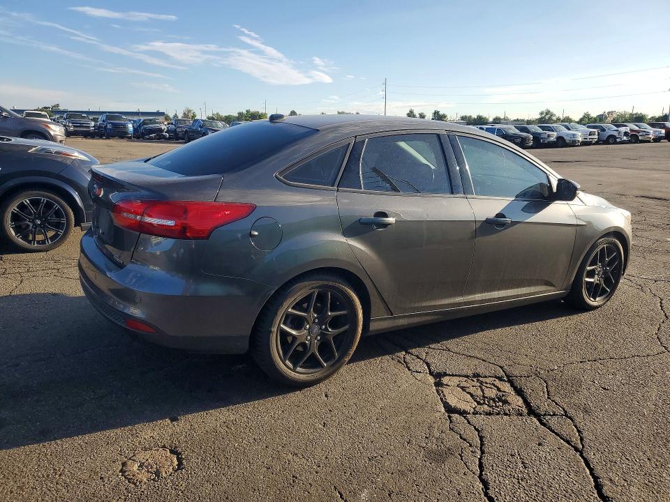 Photo 3 from auction – 2016 FORD FOCUS with VIN 1FADP3F27GL226719
