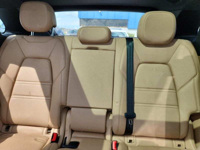Photo 10 from auction – 2020 PORSCHE CAYENNE with VIN WP1AA2AY3LDA02452