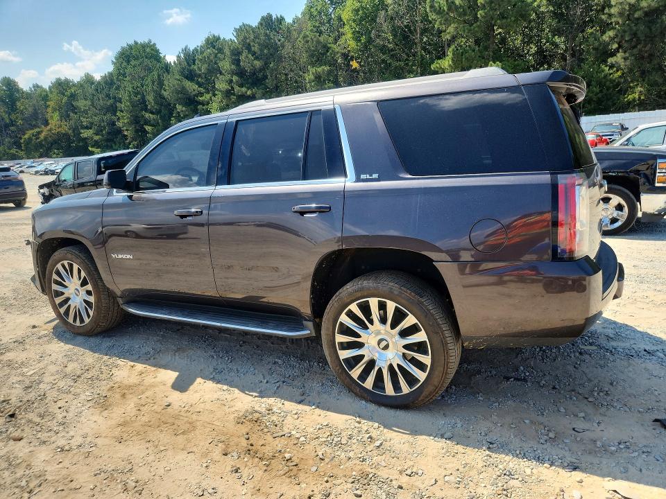 Photo 2 from auction – 2016 GMC YUKON with VIN 1GKS1AKC1GR347415