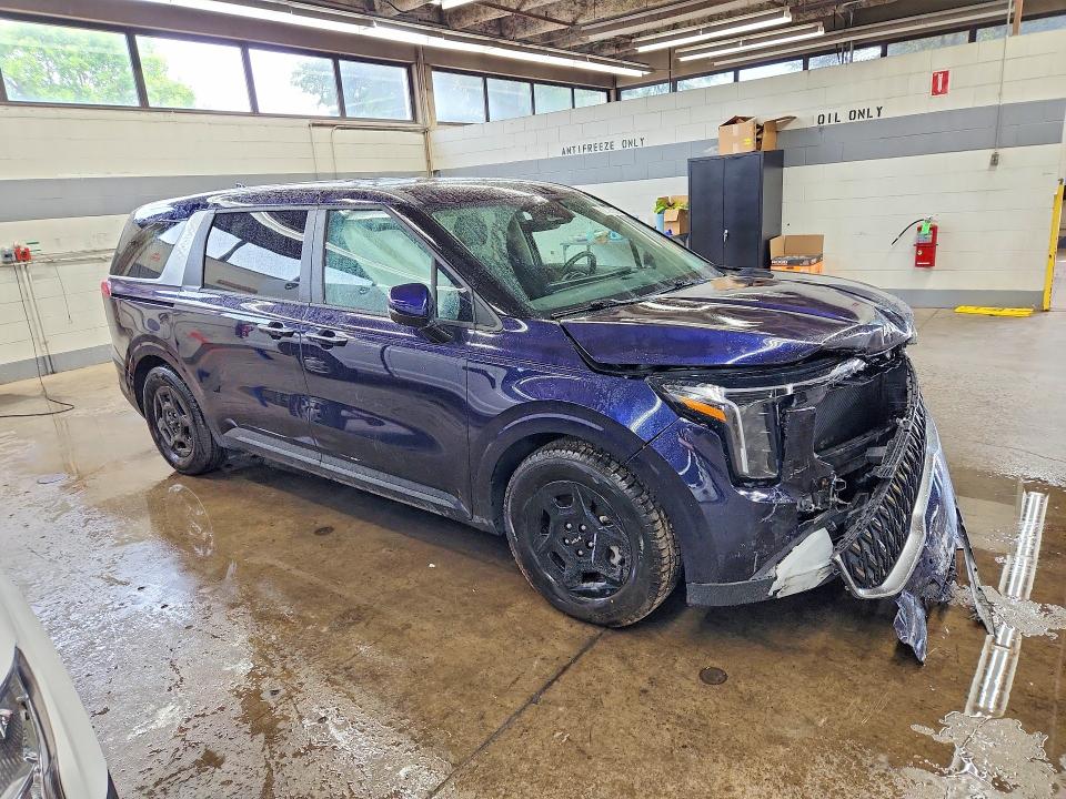Фото 4 с аукциона – 2026 KIA CARNIVAL с VIN KNDNB5K37T6591434