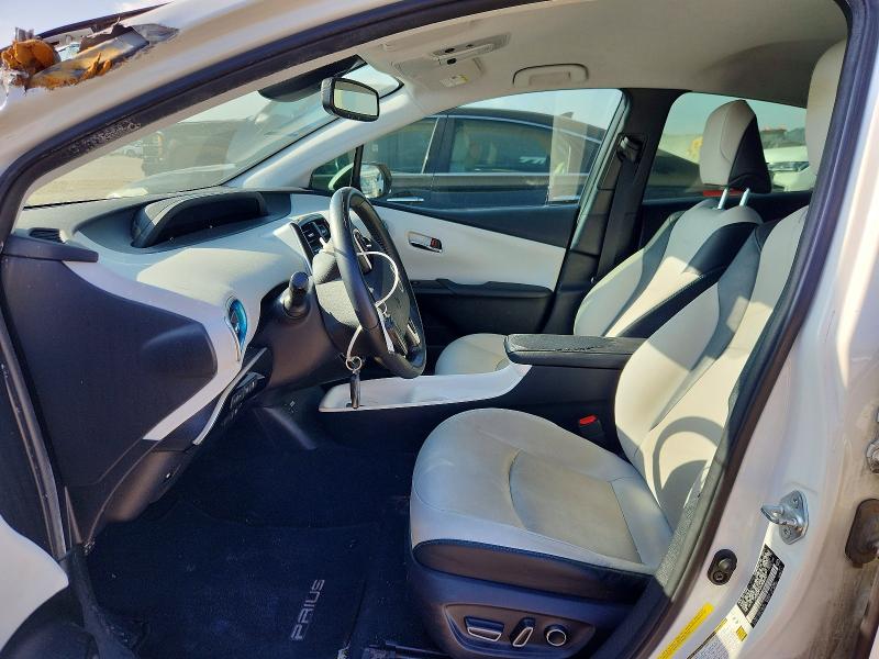 Photo 7 from auction – 2017 TOYOTA PRIUS with VIN JTDKARFUXH3049981