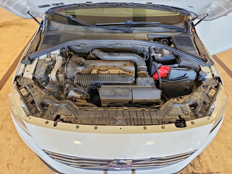 Photo 11 from auction – 2015 VOLVO S60 with VIN YV1612TB8F1311026