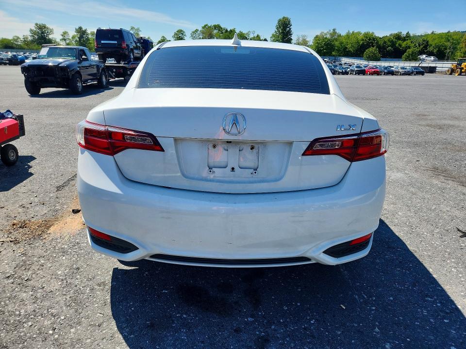 Zdjęcie 6 z aukcji – 2016 ACURA ILX z VIN 19UDE2F70GA015185