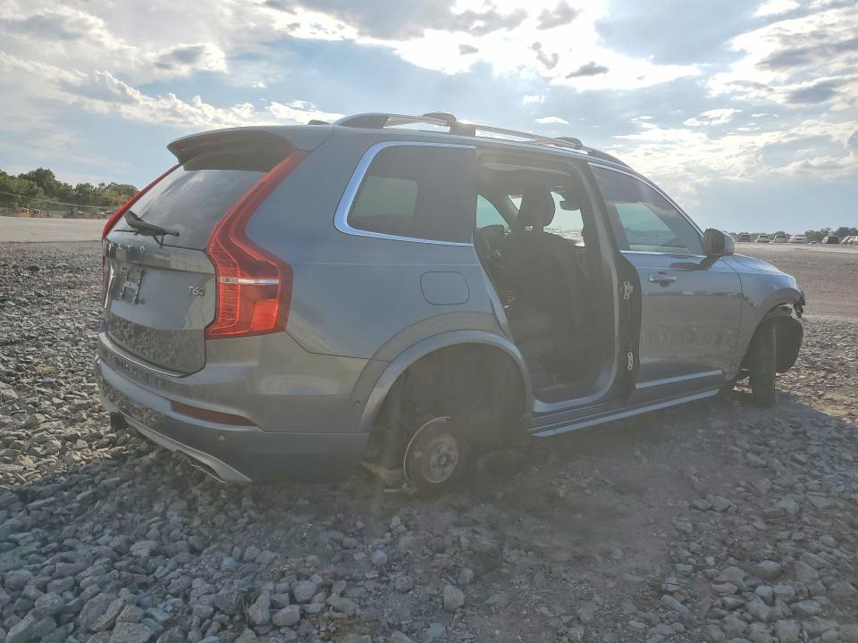 Photo 3 from auction – 2016 VOLVO XC90 with VIN YV4A22PK1G1031275