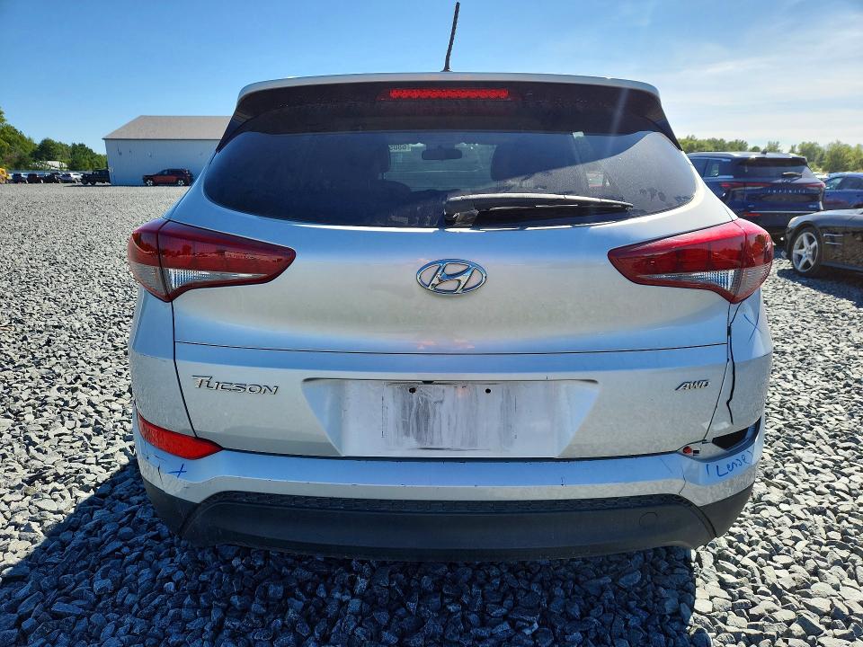 Photo 6 from auction – 2017 HYUNDAI TUCSON with VIN KM8J3CA44HU301479