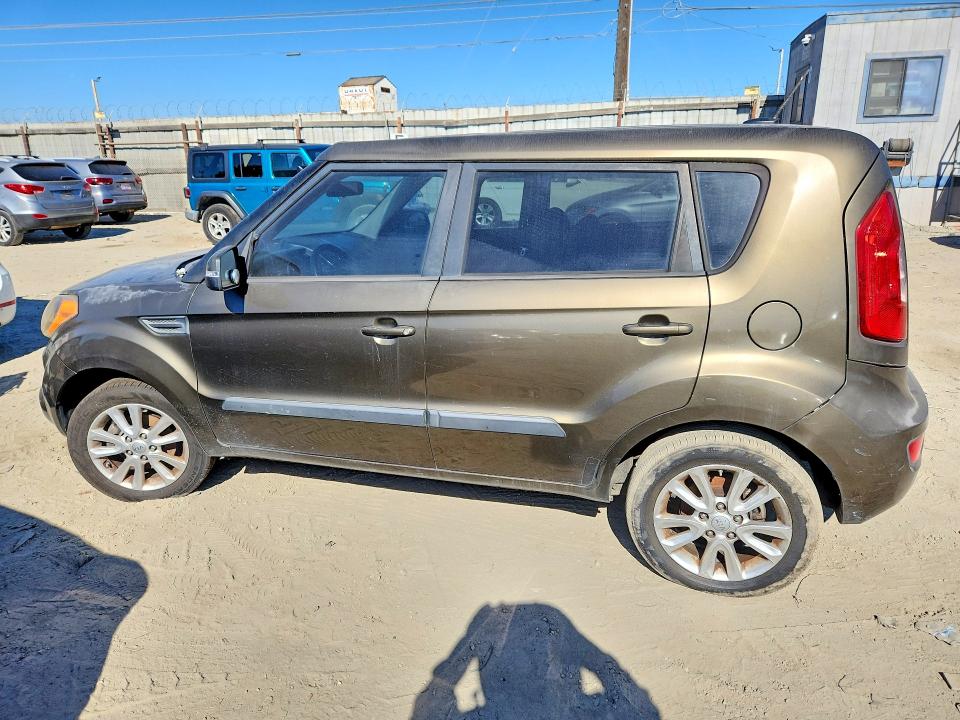 Photo 2 from auction – 2012 KIA SOUL with VIN KNDJT2A66C7434056