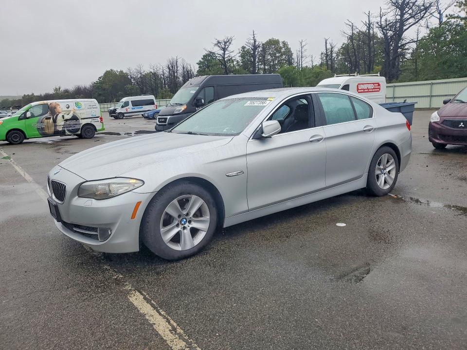BMW 5 SERIES 2011 with VIN WBAFR1C53BC741027 - Photo from auction
