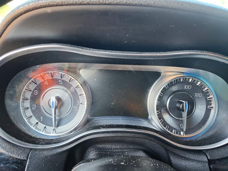 Снимка 9 от търг – 2021 CHRYSLER 300 с VIN 2C3CCABG0MH545934
