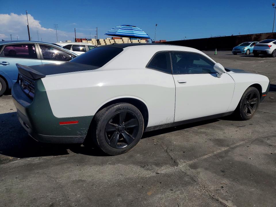 Photo 3 from auction – 2020 DODGE CHALLENGER with VIN 2C3CDZAGXLH226634