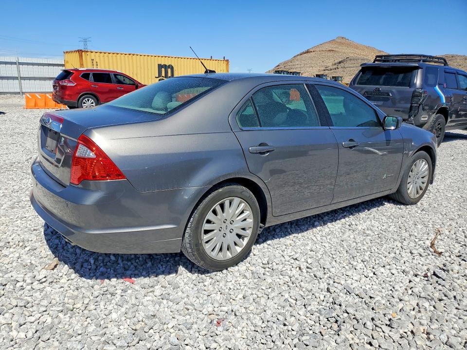 Photo 3 from auction – 2011 FORD FUSION with VIN 3FADP0L35BR110201