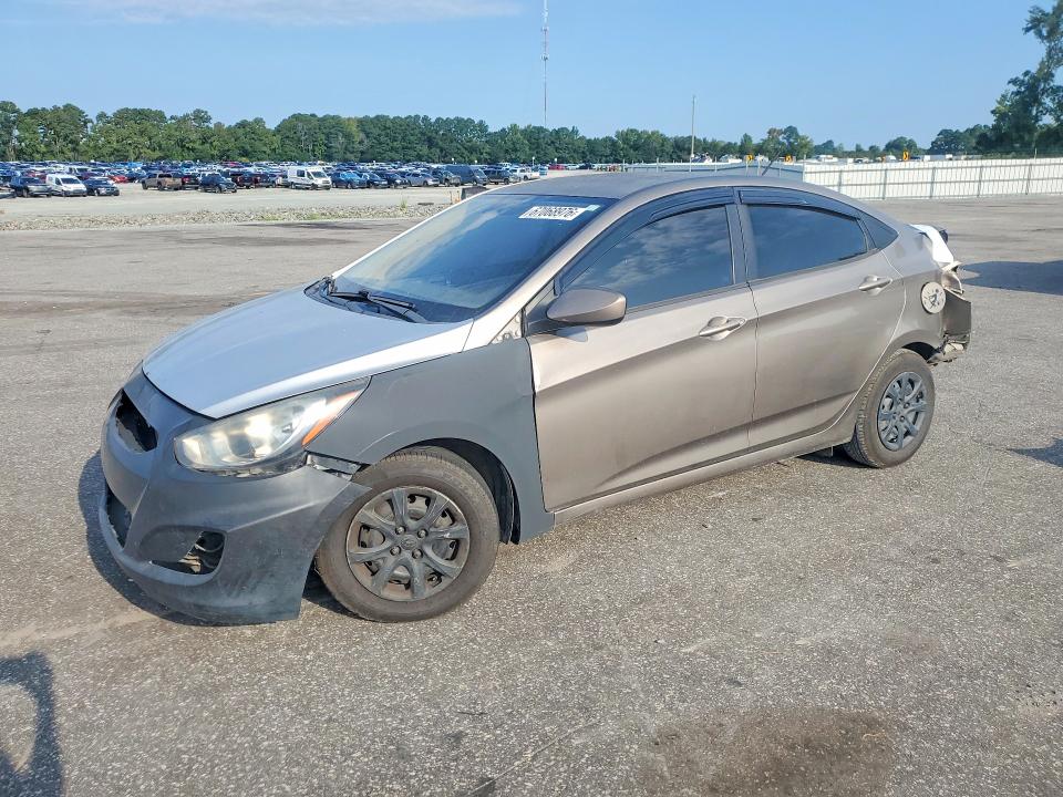 HYUNDAI ACCENT 2014 z numerem VIN KMHCT4AE7EU635024 - Zdjęcie z aukcji