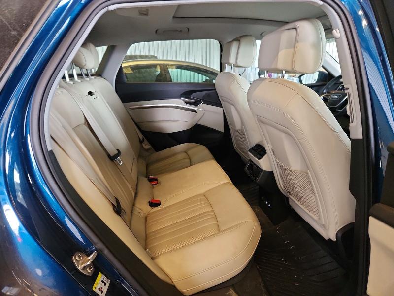 Foto 11 de la subasta – 2019 AUDI E-TRON con VIN WA1LABGEXKB011533