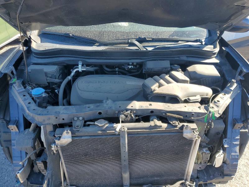 Photo 11 from auction – 2017 HONDA RIDGELINE with VIN 5FPYK3F65HB001465