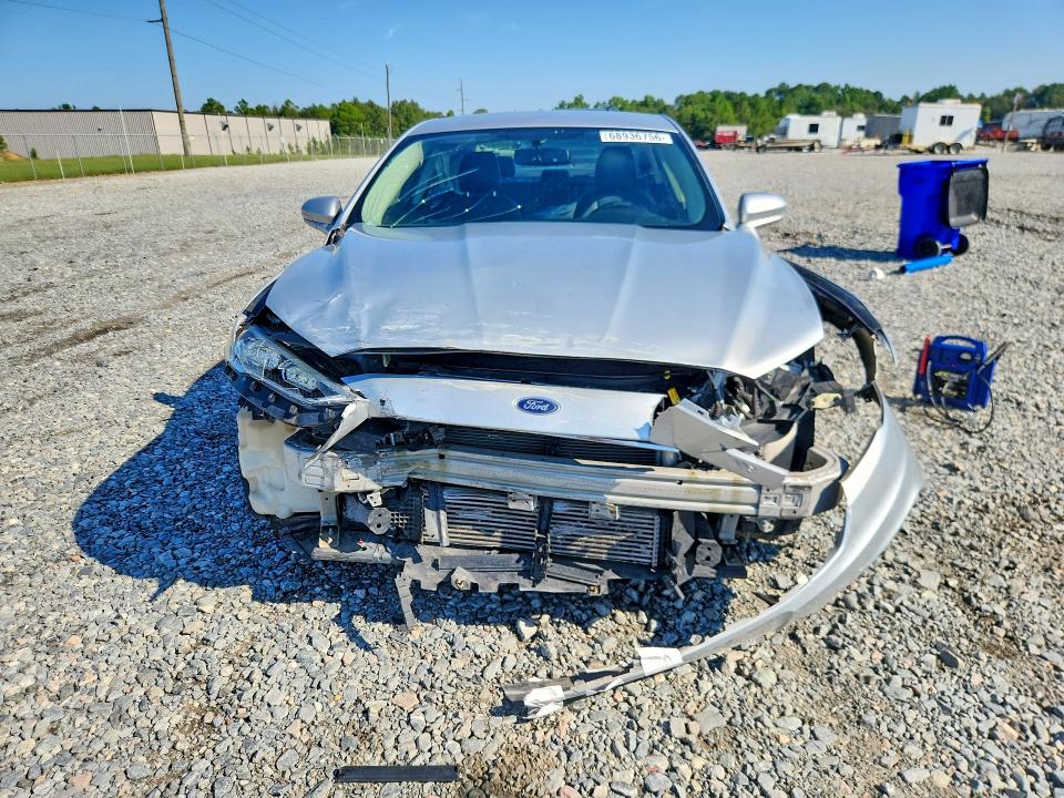 Снимка 5 от търг – 2017 FORD FUSION с VIN 3FA6P0K93HR238671