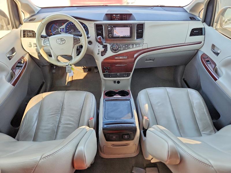 Photo 8 from auction – 2012 TOYOTA SIENNA with VIN 5TDYK3DCXCS266372