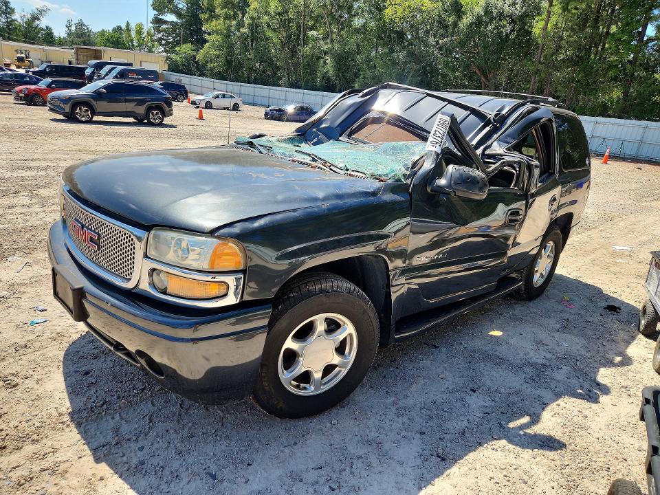 GMC YUKON 2004 with VIN 1GKEK63U04J137770 - Photo from auction