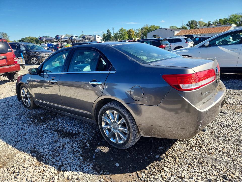 Снимка 2 от търг – 2010 LINCOLN MKZ с VIN 3LNHL2JC8AR751326